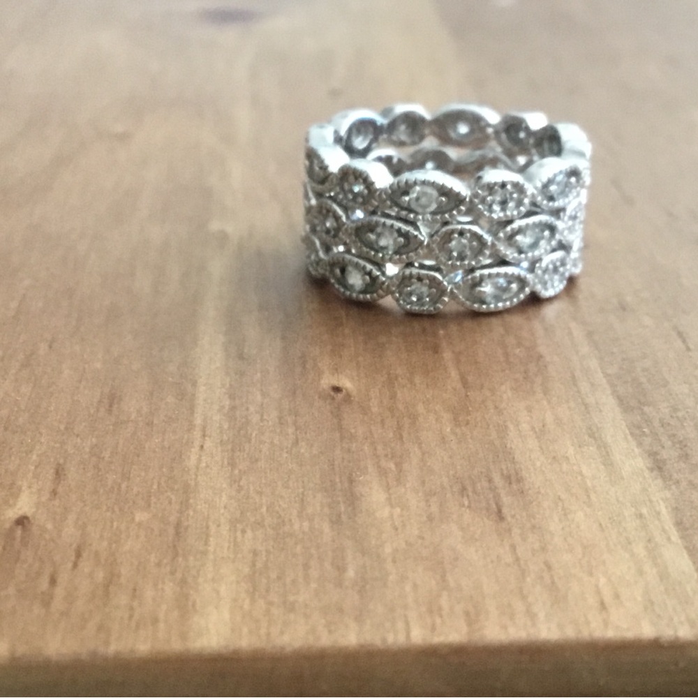 Stella & Dot stackable rings in very good condition